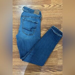 American Eagle jeans: Size 6